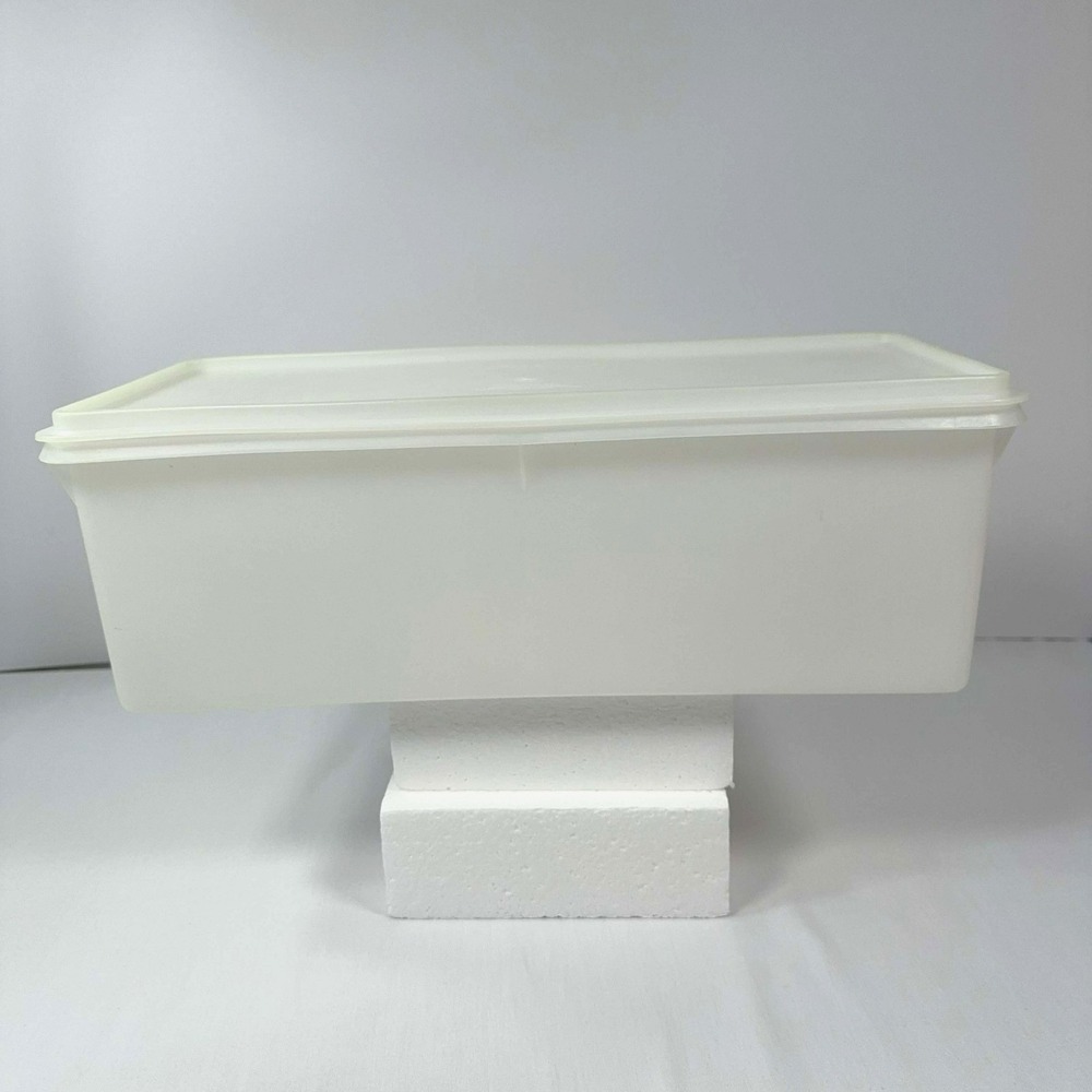 Vintage Tupperware Bread Keeper Box with Lid 606-1 607-2 Storage Container